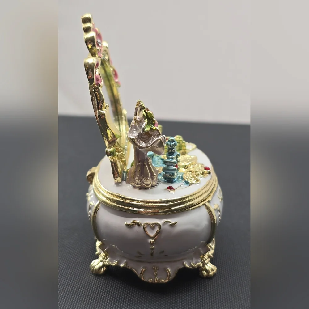 N/A vanity jewelry